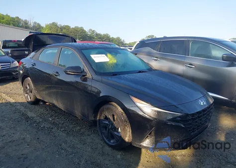 2023 Hyundai Elantra Hybrid Blue z USA, uszkodzony, nr VIN KMHLM4AJ8PU073972